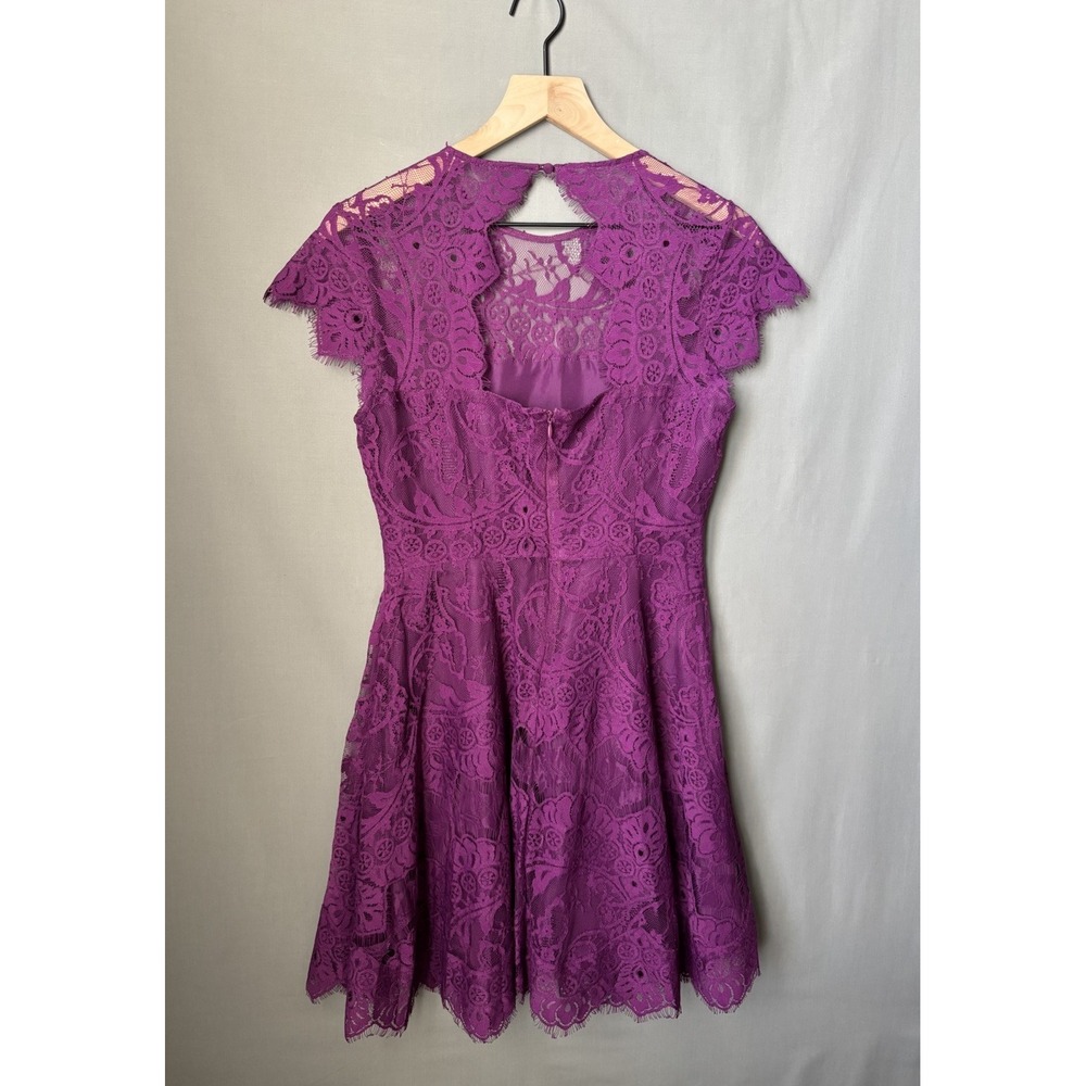 BB Dakota Women's 8 Purple Rhianna Illusions Fit & Flair Open Back Lace Dress - Picture 4 of 11